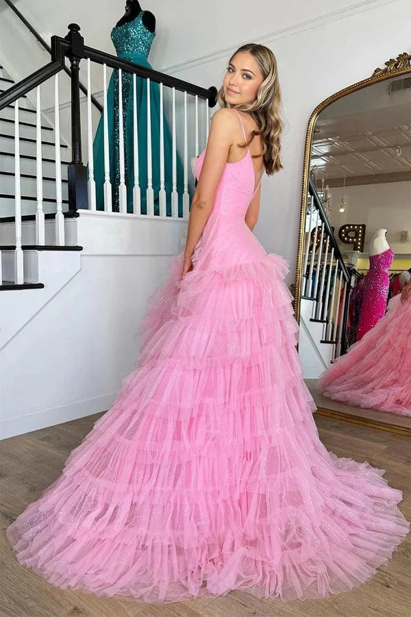 A-Linie, V-Ausschnitt, gestuftes, langes rosa Ballkleid mit Rüschen