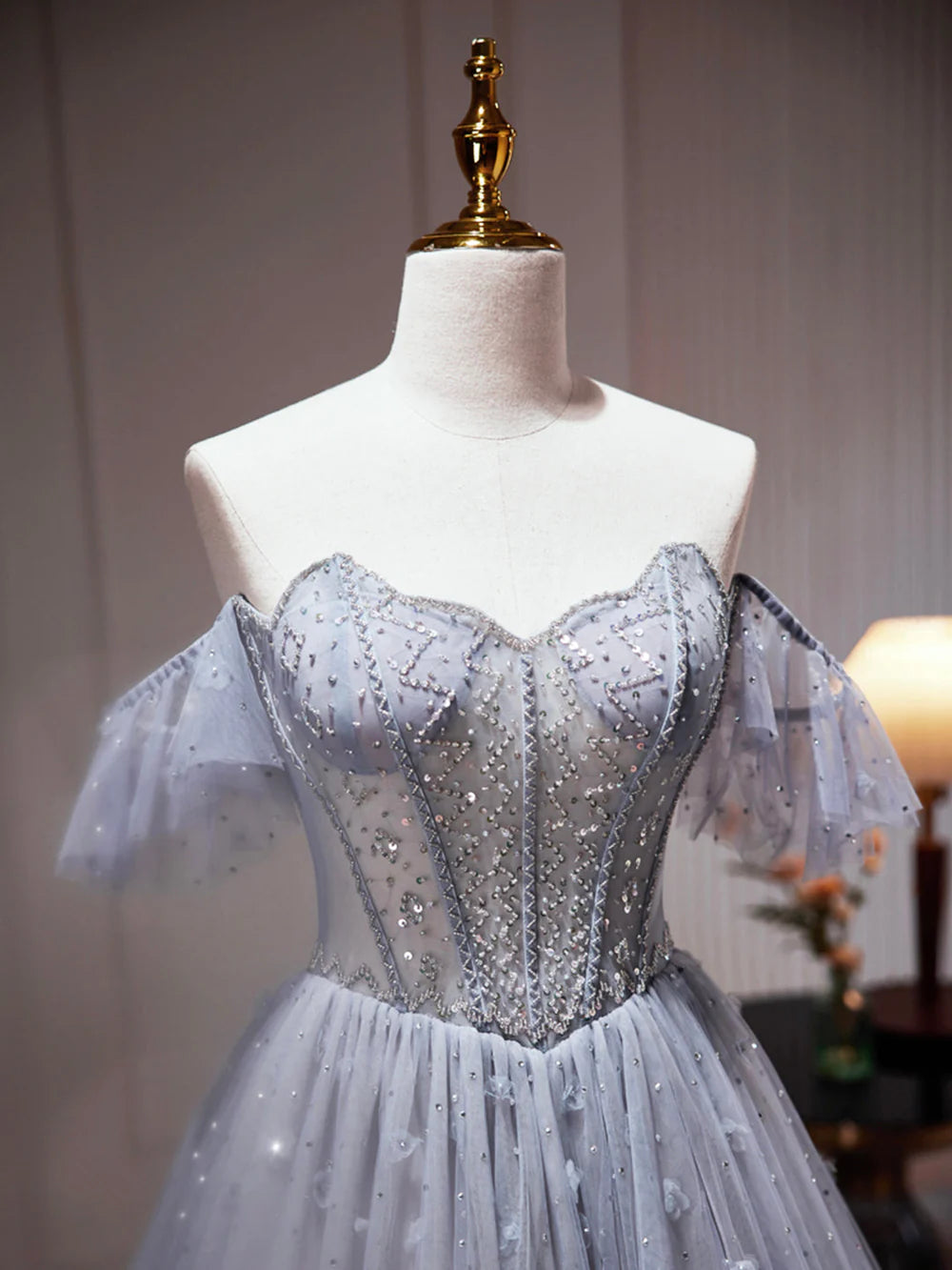 Vestido de fiesta formal con cuentas y hombros descubiertos de tul en forma de A para graduación