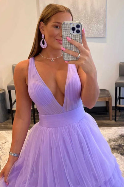 Langes Ballkleid aus Tüll in A-Linie mit V-Ausschnitt