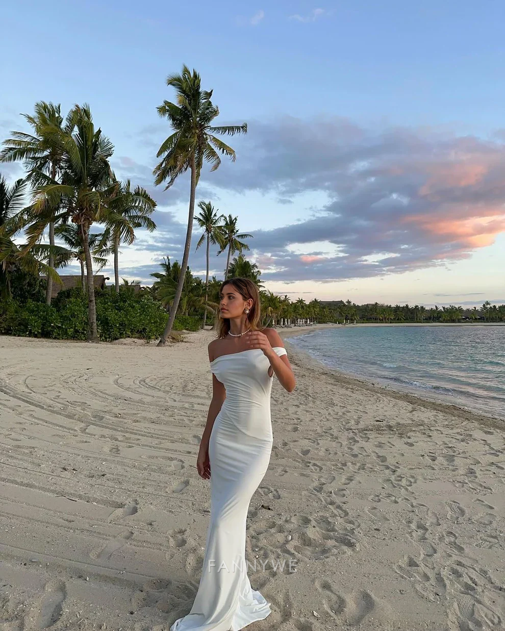 Mermaid Elegant Off Shoulder White Long formal dresses Bridesmaid Dresses evening gown Prom Dress