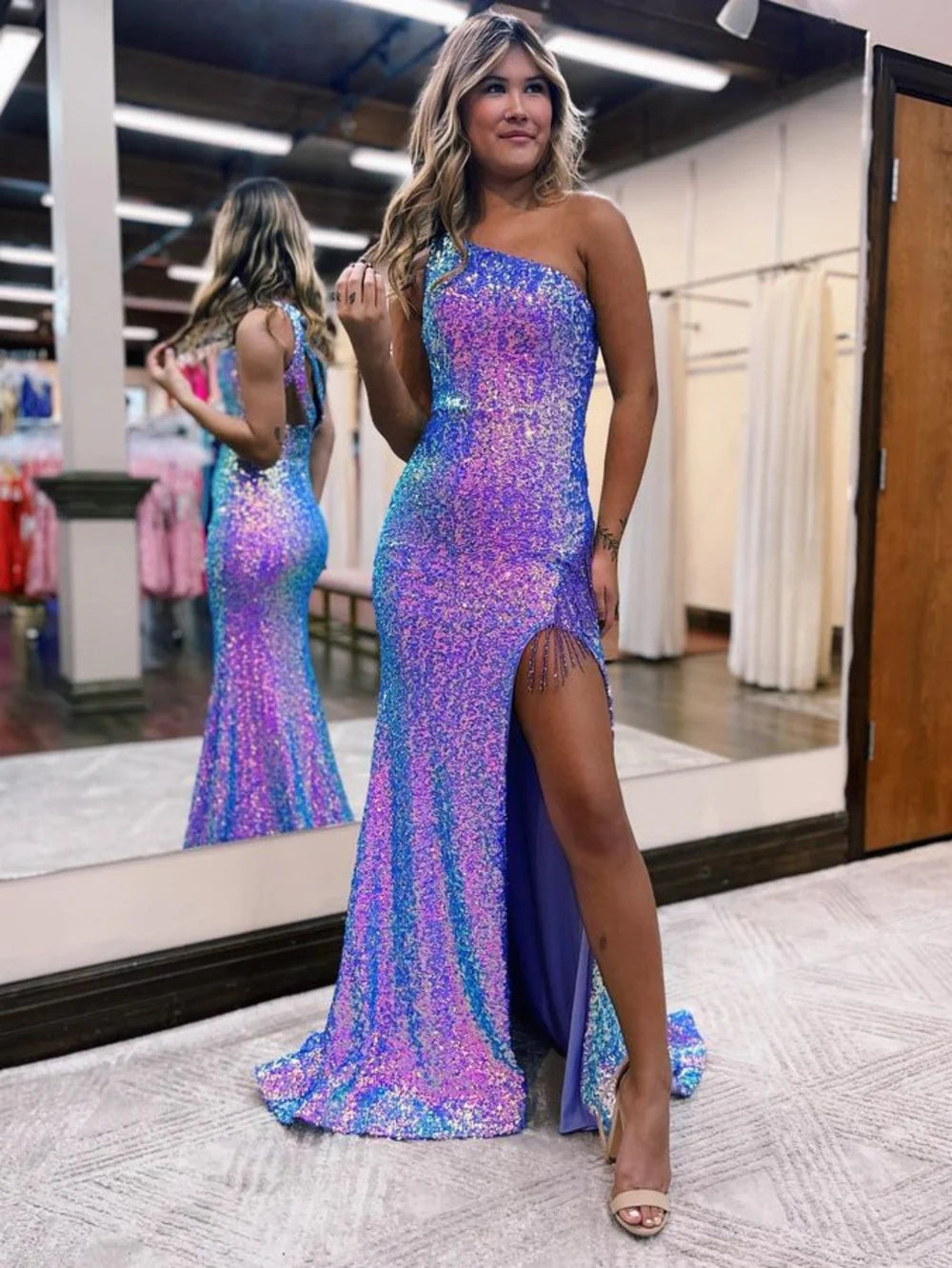 Vestido de fiesta de sirena con lentejuelas y borlas, de un solo hombro