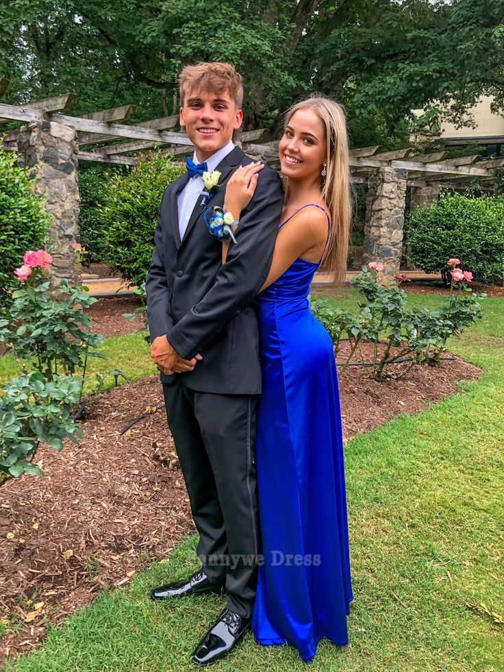 Vestido largo formal de satén azul rey con tirantes finos, para dama de honor, noche y graduación. 