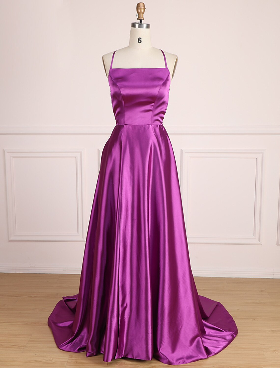 A-Linie Ballkleider Minimalistisches Kleid Partykleidung Sweep/Pinselzug Ärmellos Spaghettiträger Satin mit Falten Schlitz