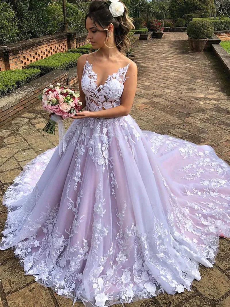 A Line Sleeveless V-Neck Lace Wedding Dresses