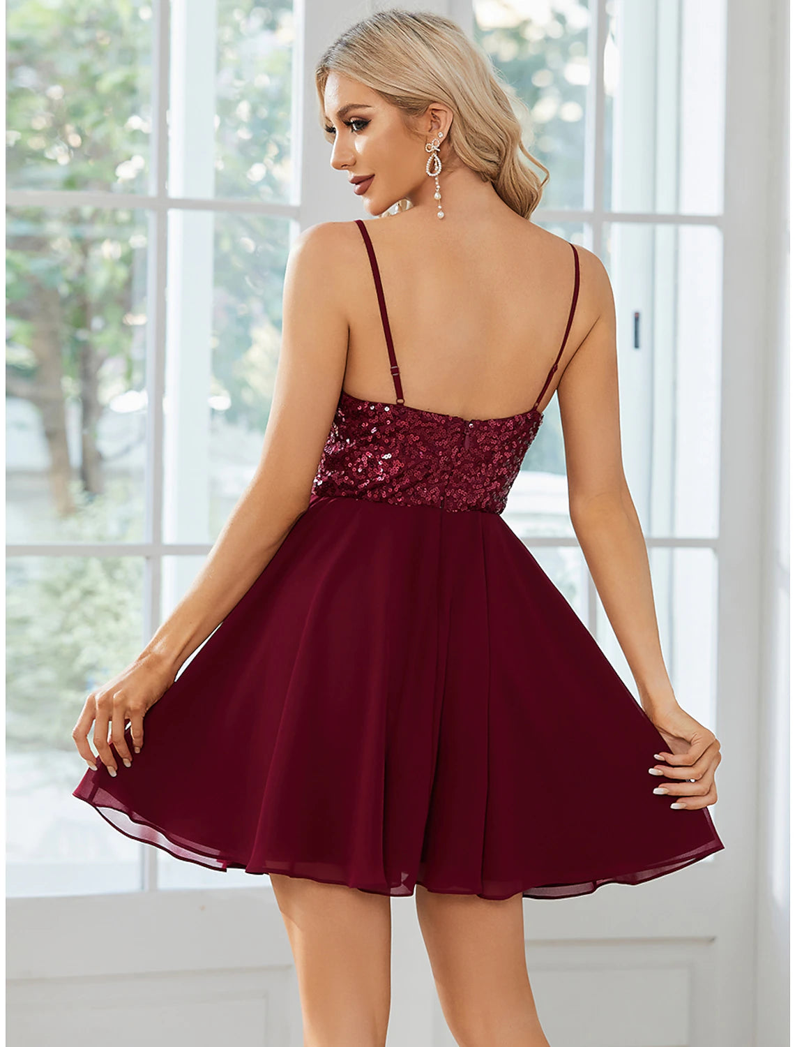 Vestidos de fiesta de corte A, sexys, cortos/mini, sin mangas, con tirantes finos, de gasa y lentejuelas plisadas.