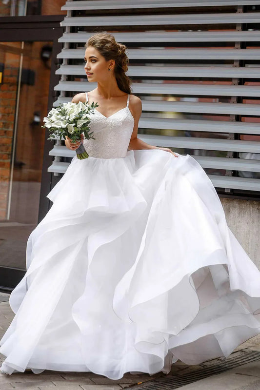 A-Linien-Brautkleid mit Spaghettiträgern und Spitzenoberteil