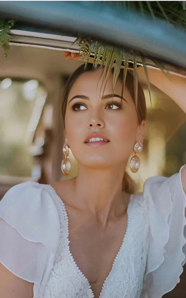 Vestido de novia de encaje, manga corta, largo hasta el suelo, con escote en V y volantes