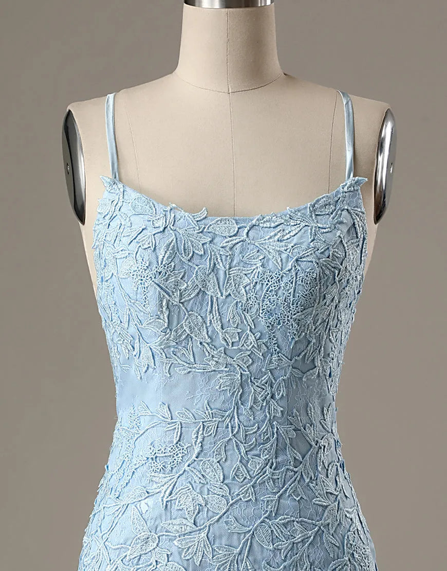 Vestidos de fiesta cortos azules con apliques y corte entallado 