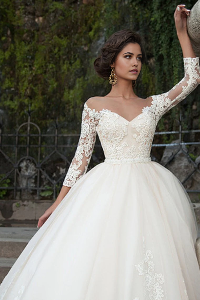 A-line Bateau 3/4 Length Sleeve Ball Gown Bride Dresses Wedding Dresses With Applique Tulle