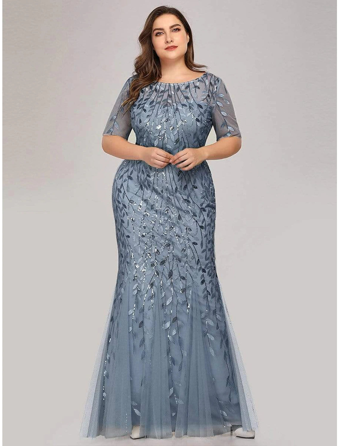 Vestido de noche elegante estilo imperio de sirena/trompeta para fiesta, formal, cuello joya, manga corta, largo hasta el suelo, de tul con bordado