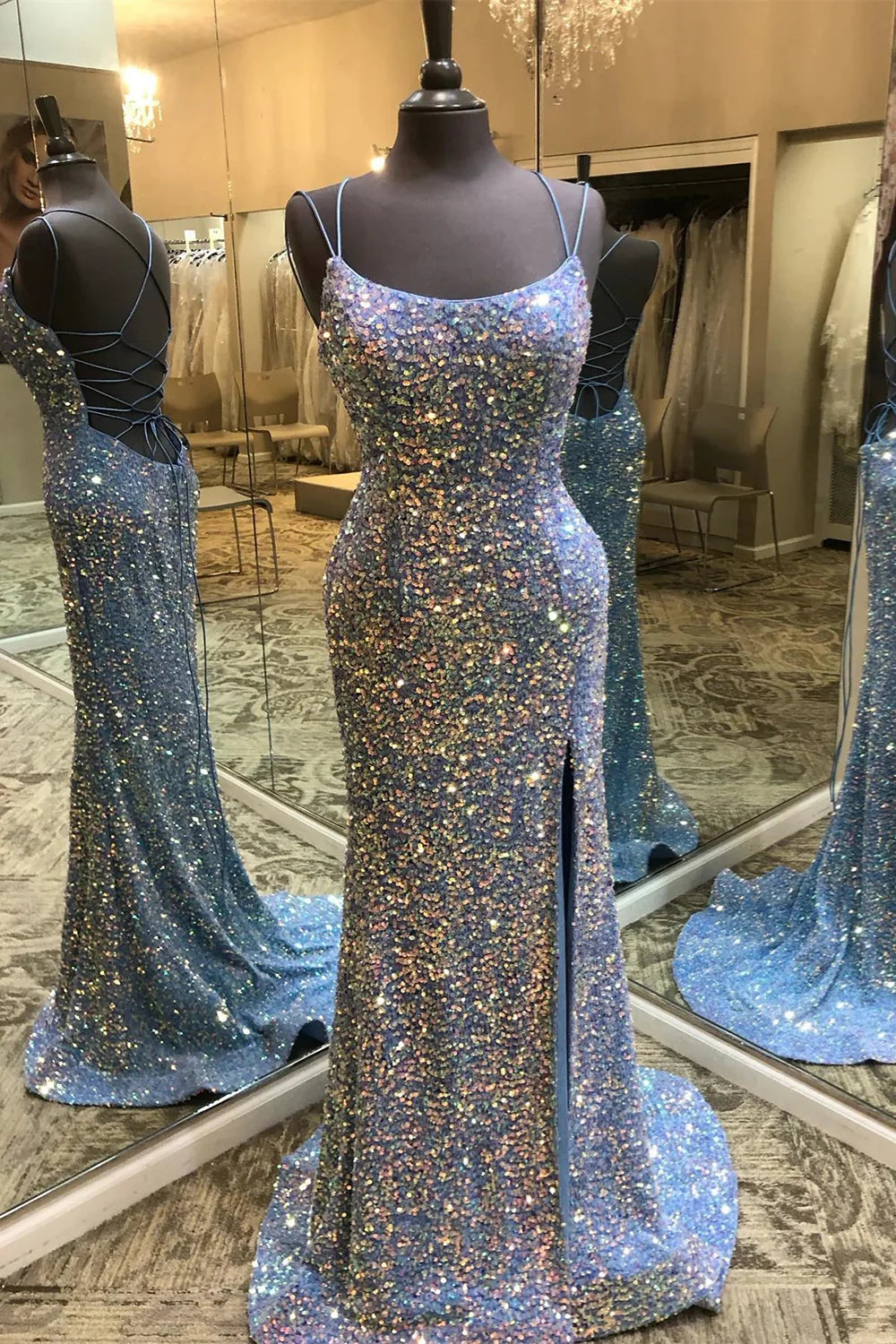Meerjungfrau-Abschlussballkleid mit Spaghettiträgern und Pailletten, langem Rücken