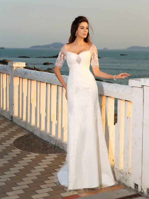 Vestido de novia largo de satén para playa, con escote en forma de corazón, apliques y mangas cortas