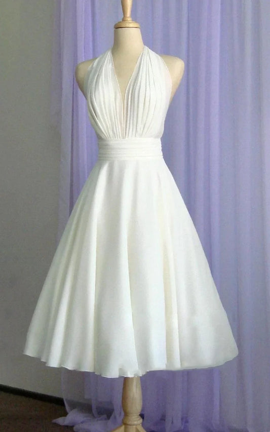 Chiffon-Brautkleid in Teelänge mit Ausschnitt