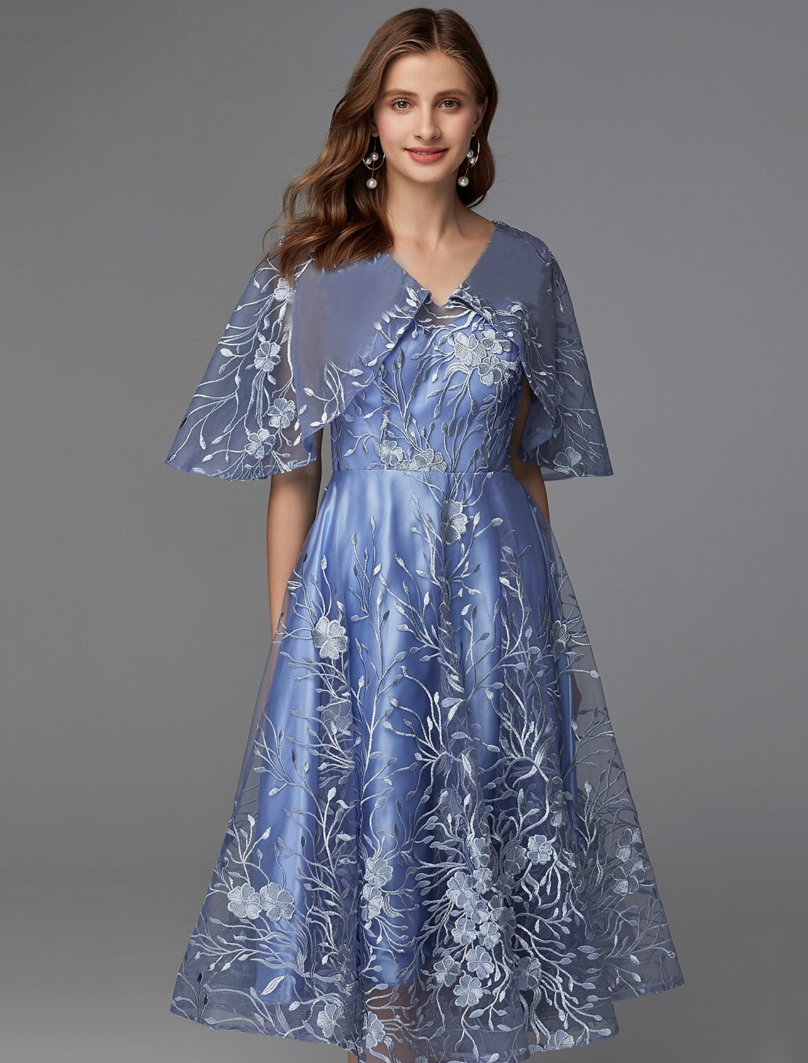 A-Line Floral Dress Wedding Guest Tea Length Sleeveless V Neck Lace V Back with Pattern / Print Appliques