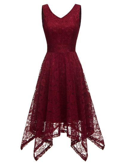 A-Line Cocktail Dresses Vintage Dress Party Wear Knee Length Sleeveless V Neck Lace with Pleats