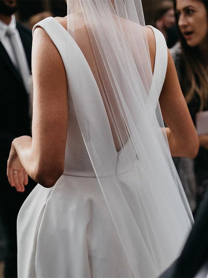 A-line Stunning V-Neck V Back Satin Straps Ivory Wedding Dresses Bridal Gowns with Pockets