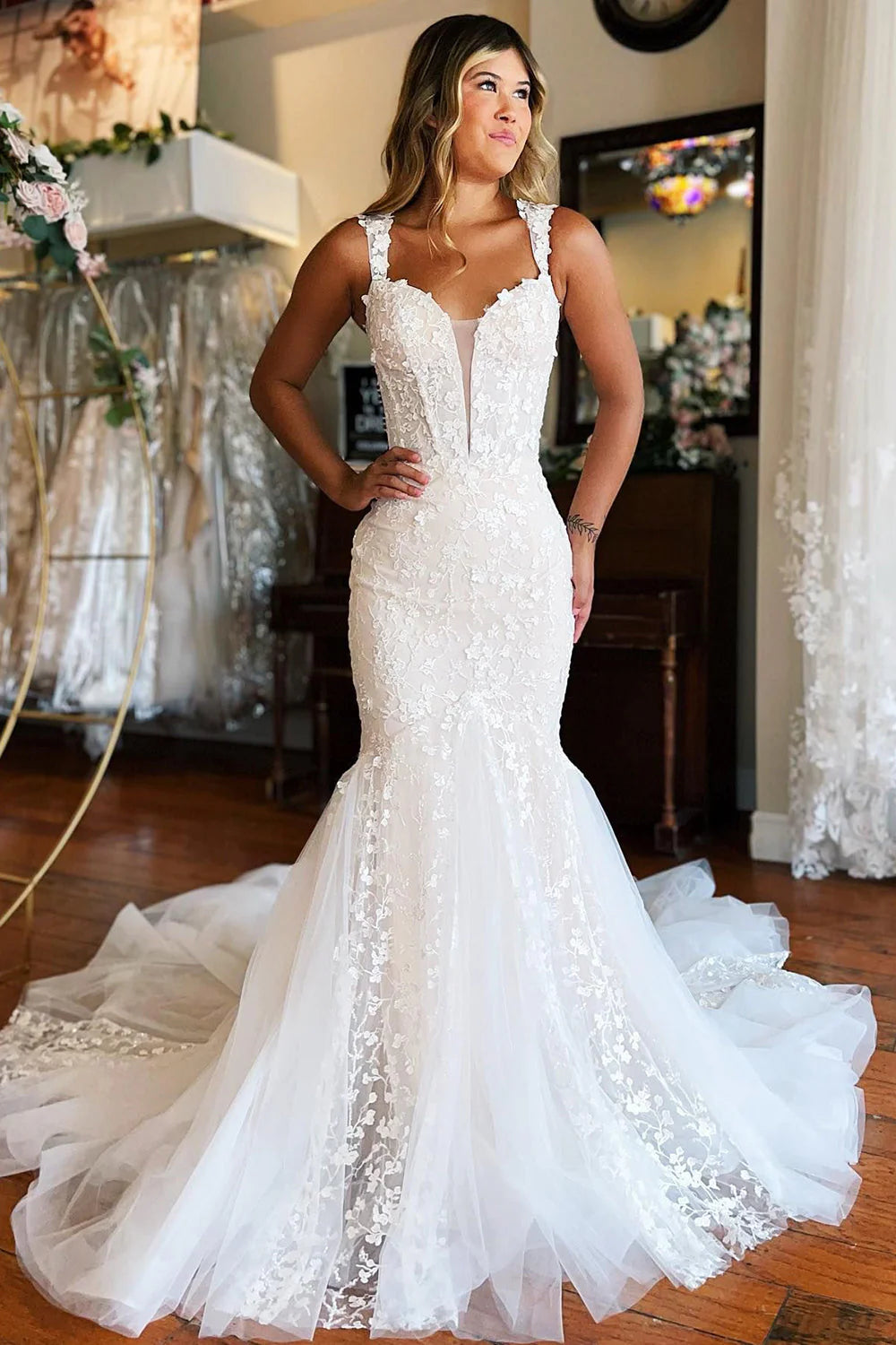 Mermaid Appliques Lace Sweep Train Long Wedding Dress