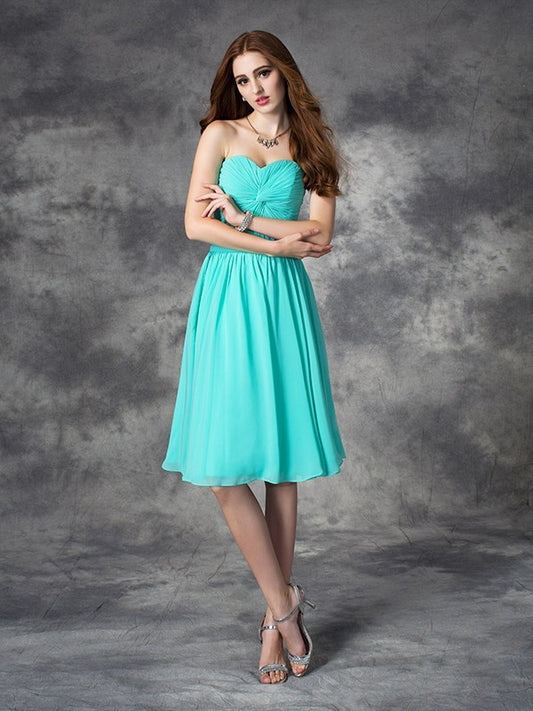 A-line/Princess Sweetheart Ruffles Sleeveless Short Chiffon Dresses