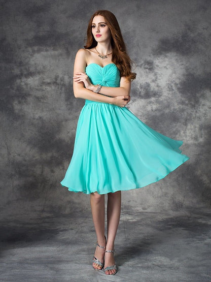 A-line/Princess Sweetheart Ruffles Sleeveless Short Chiffon Dresses