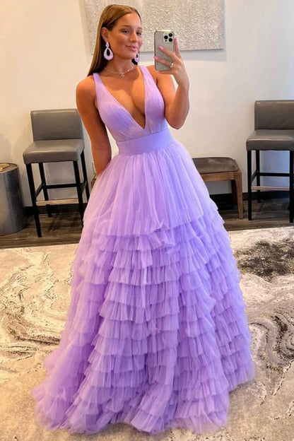 Langes Ballkleid aus Tüll in A-Linie mit V-Ausschnitt