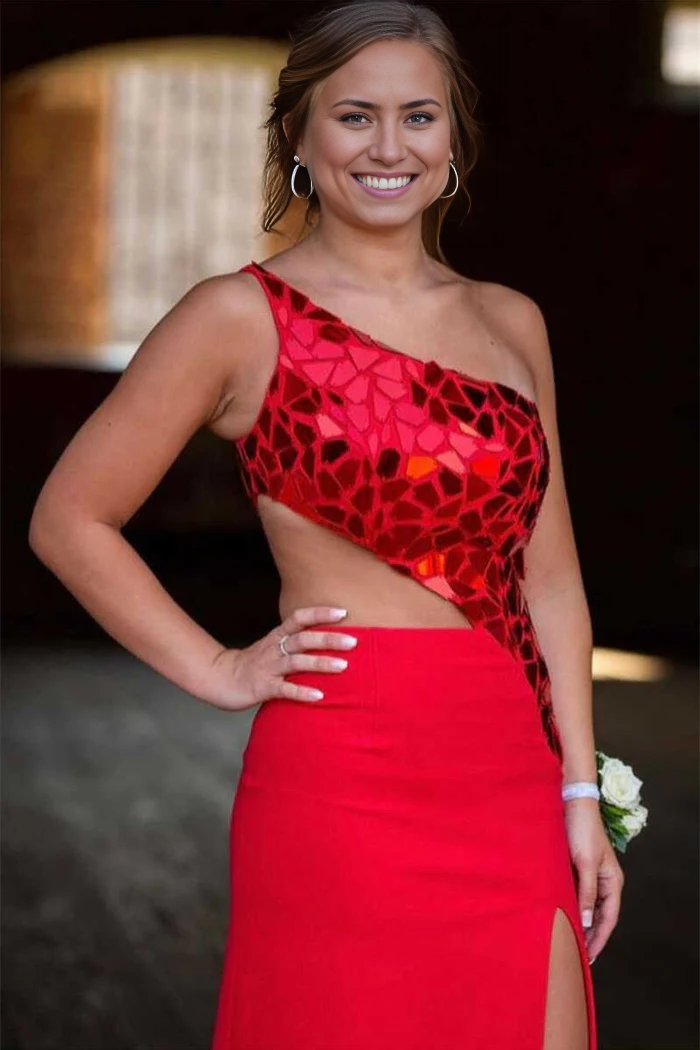 Vestido de fiesta con lentejuelas y un hombro descubierto, corte espejo