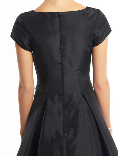 A-Linie Vintage Kleid Homecoming Tee Länge Kurzarm Boot-Ausschnitt Taft mit Knöpfen