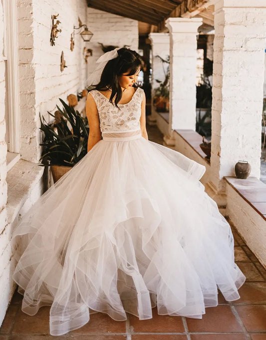 A-Linien-Brautkleid mit Stufendesign und Ärmeln 