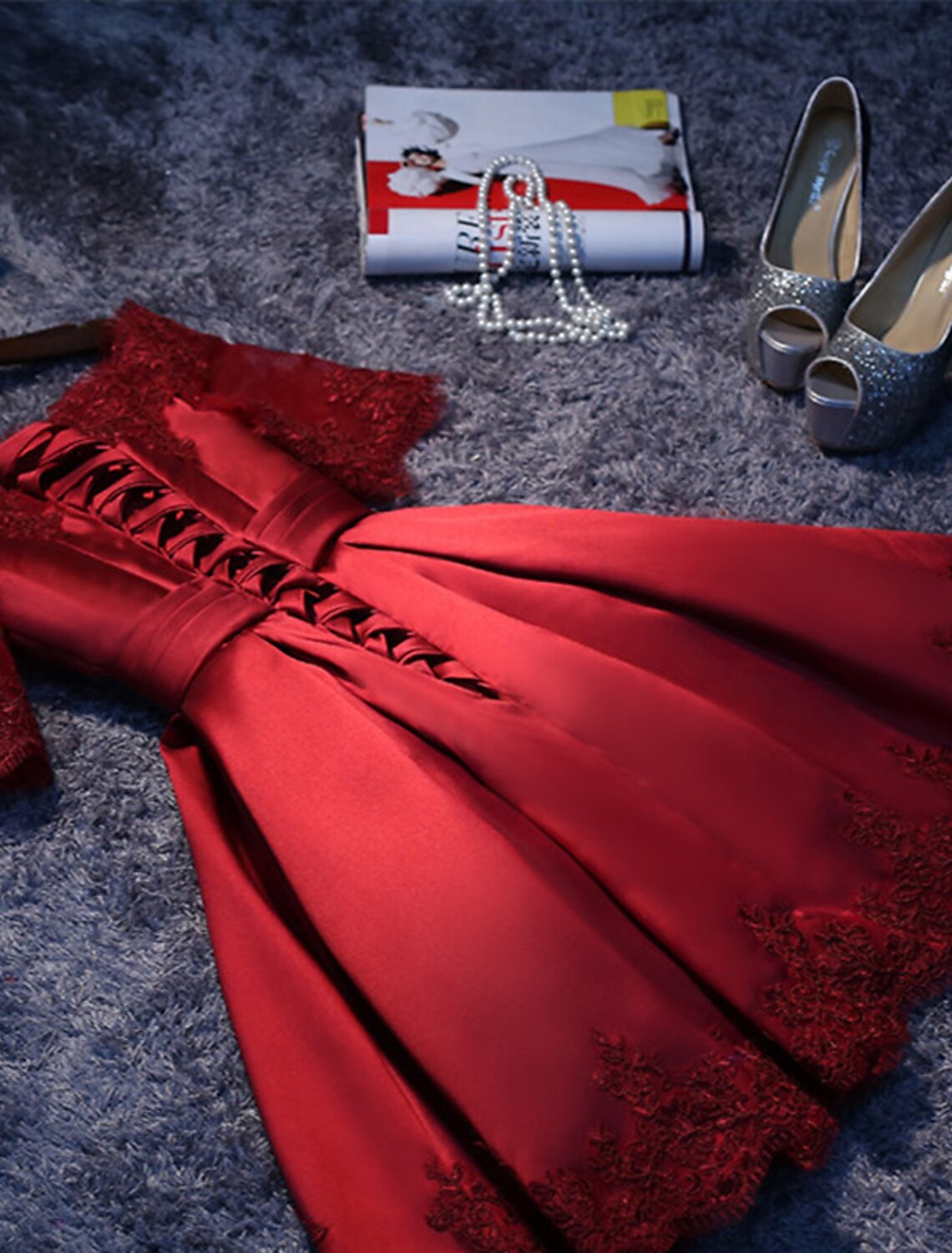 Vestido de dama de honor de corte A, hombros descubiertos, manga corta, elegante, corto/mini, de satén con encaje