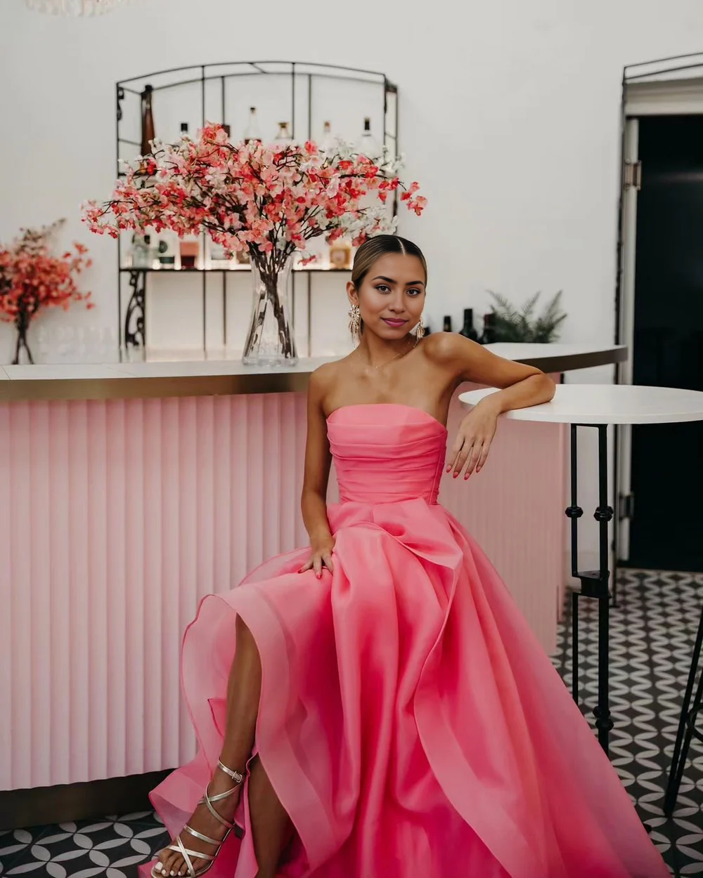 Vestido de fiesta de organza sin tirantes de corte A