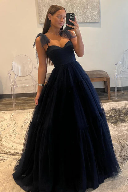 A-Linien-Ballkleid aus Tüll mit Herzausschnitt und Punkten
