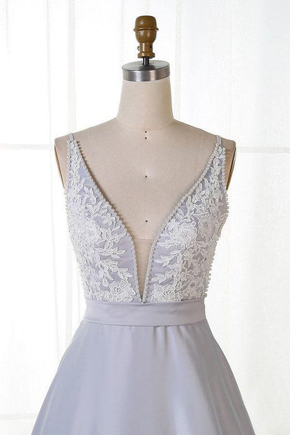 A-Linie V-Ausschnitt Sweep Applikationen Schleppe Satin Ballkleid