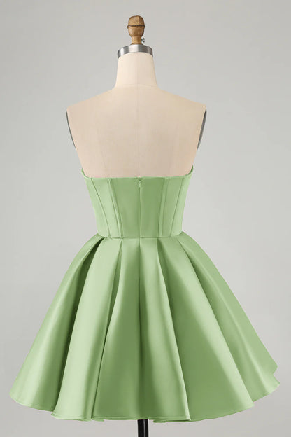 A Line Cute Sweetheart Corset Homecoming Dress with Beading