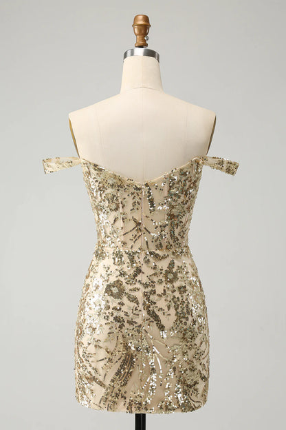 Glitzerndes, figurbetontes, schulterfreies Homecoming-Kleid mit Pailletten