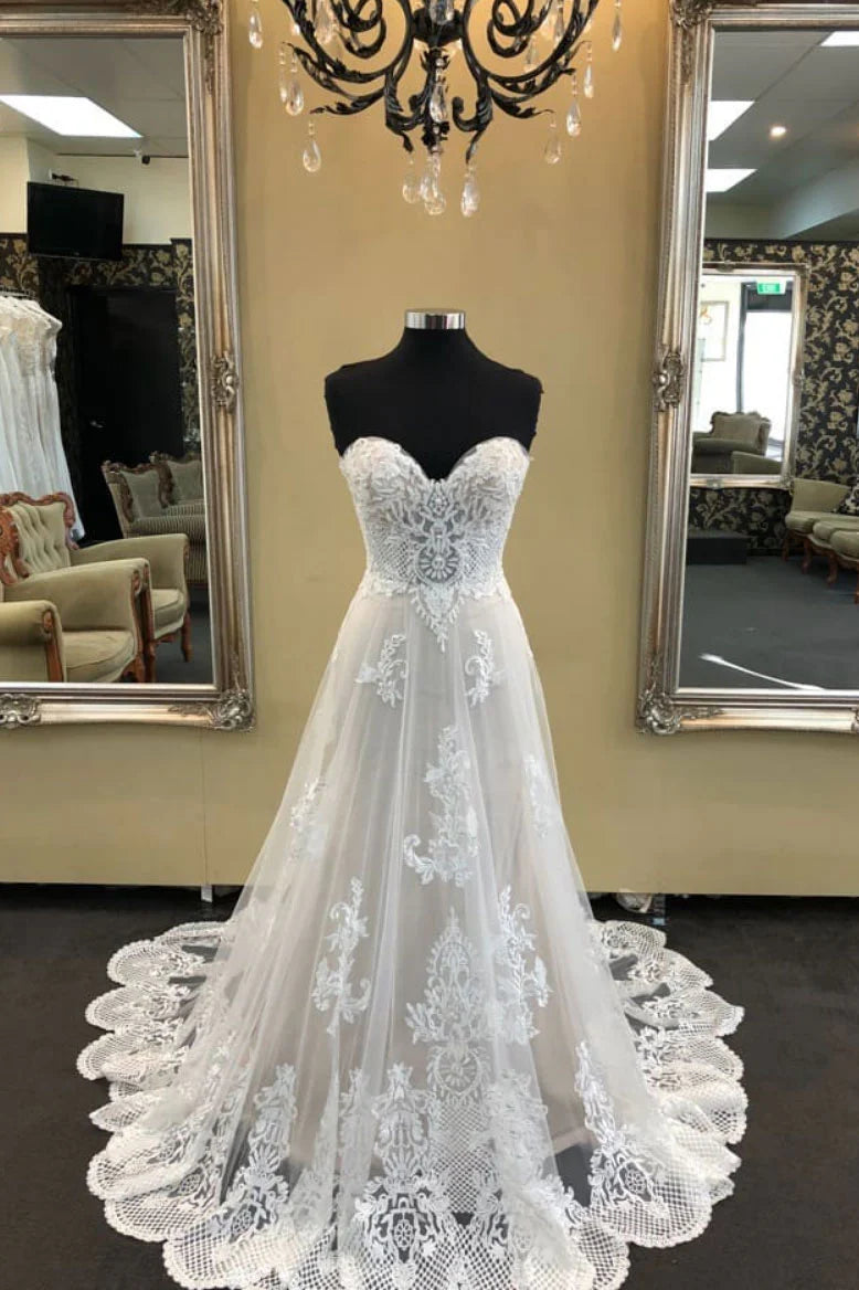 Sweetheart neck tulle lace long wedding dress