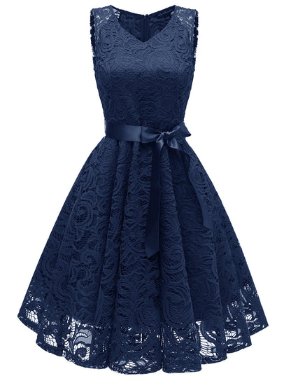 A-Line Cocktail Dresses Minimalist Dress Homecoming Short / Mini Sleeveless V Neck Lace with Bow(s) Pleats