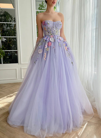 Vestidos de noche largos de tul con corte A y flores 3D