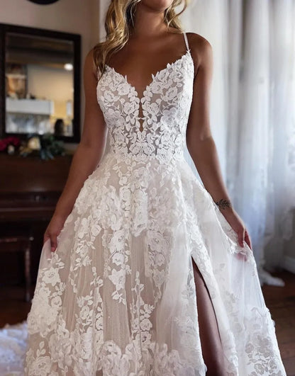 A-Linie Spaghettiträger Spitzen-Brautkleid mit Schlitz 