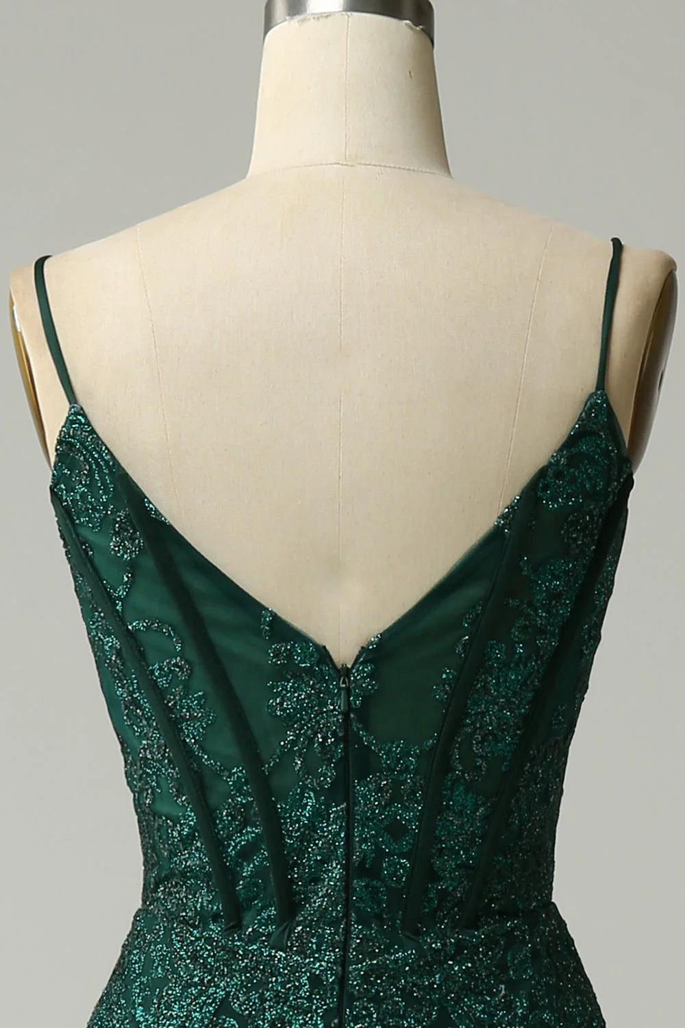 Vestido de fiesta verde pavo real con tirantes finos y apliques de sirena