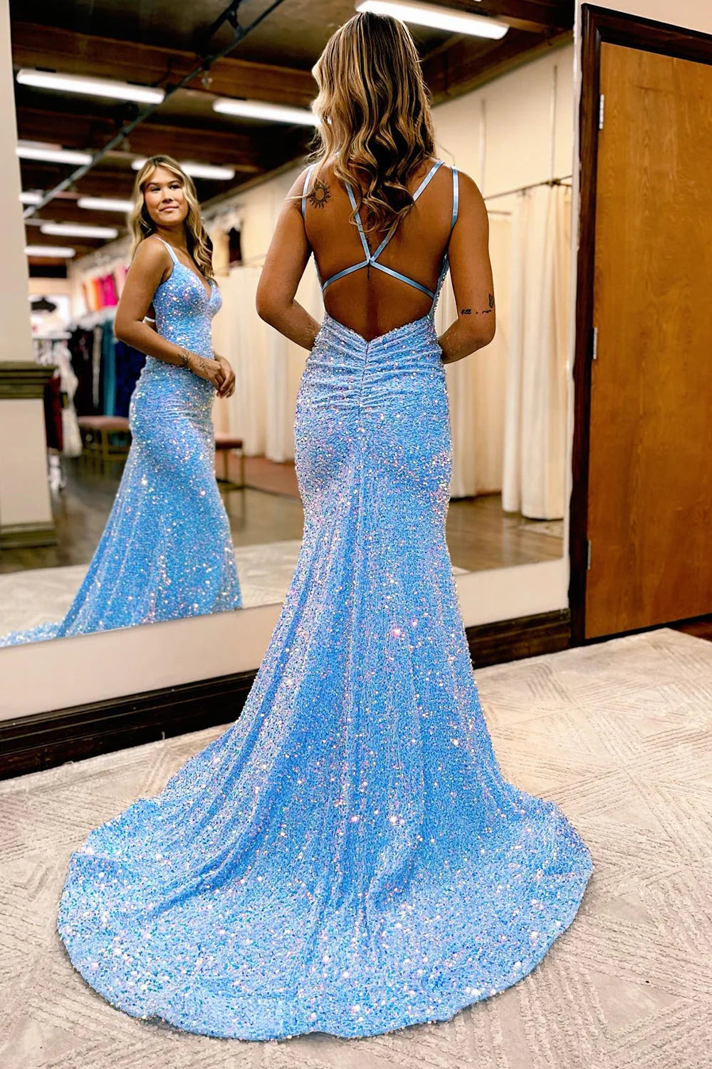 Vestido de fiesta largo sin espalda con lentejuelas de sirena brillantes