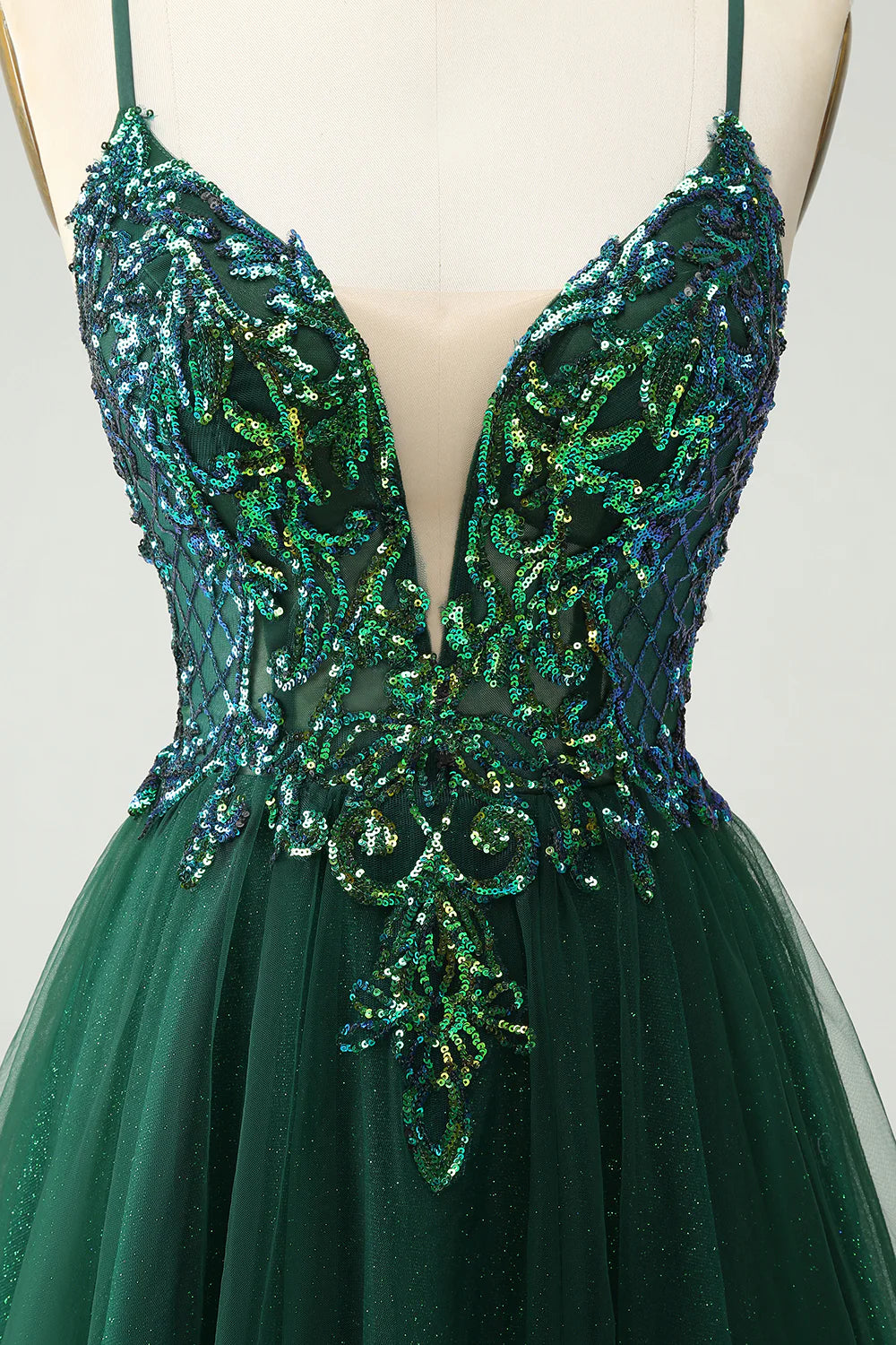 A-Line Glitter Sequined Appliques V Neck Homecoming Dress