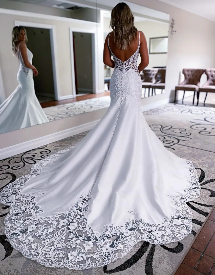 Elegant Mermaid Spaghetti Straps Satin Wedding Dress With Appliques