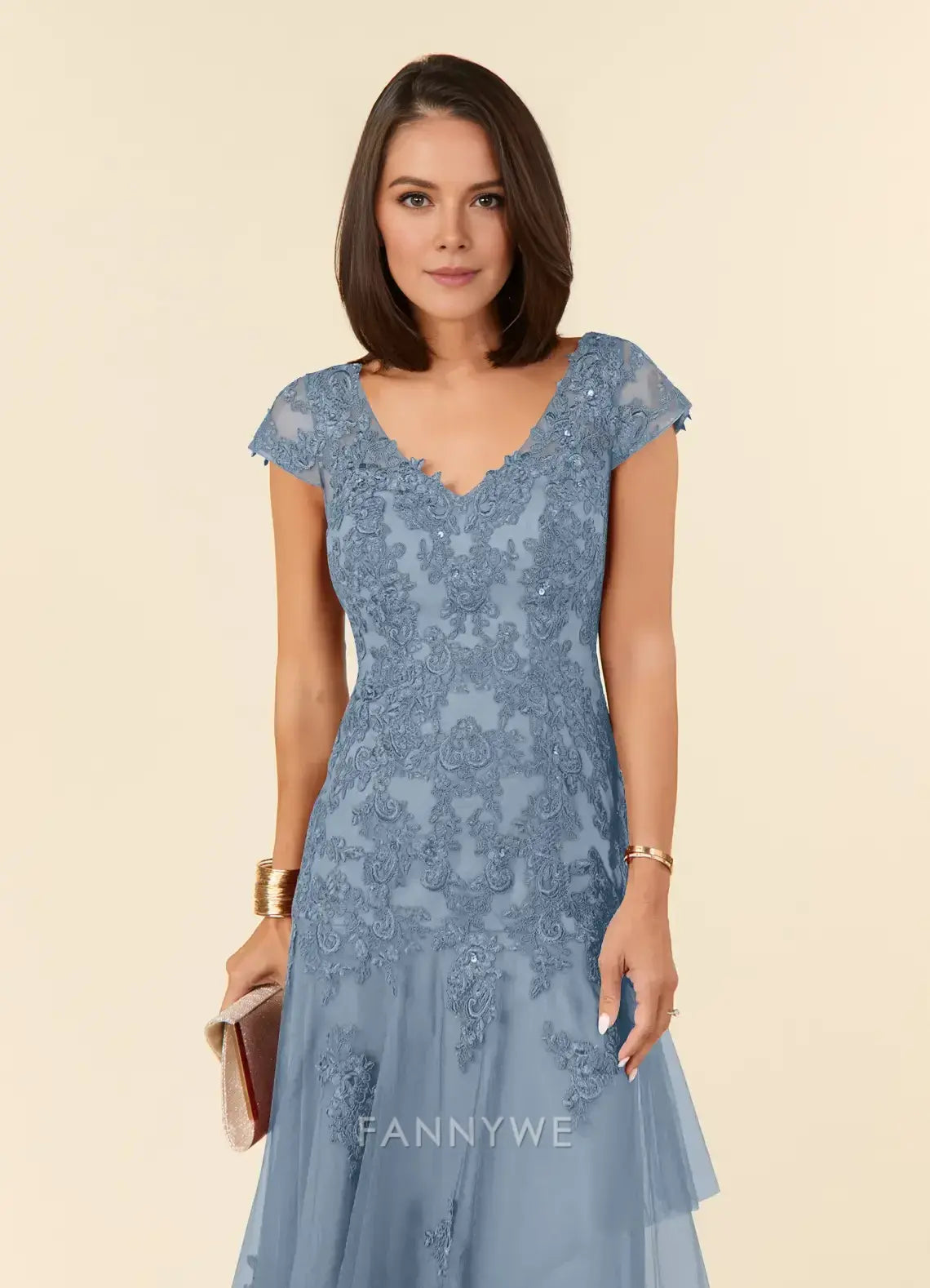 Elegant Plus Size Plunging V-Neck Lace-Embroidered Tulle A-Line Maxi Dress Mother of the Bride Dress