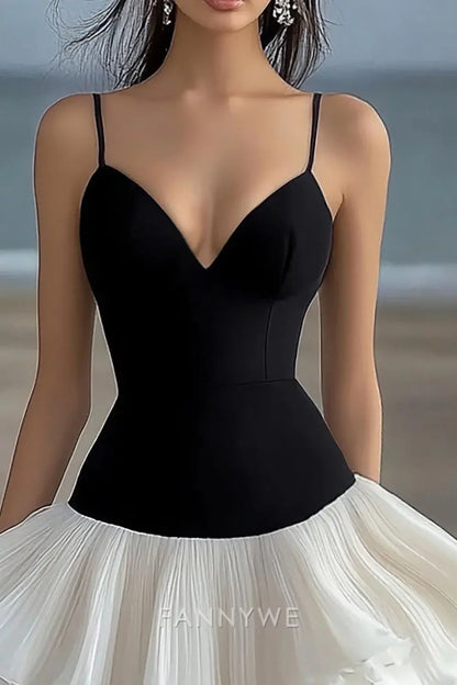FannyWe Elegant Black and White Sweetheart Asymmetrical Short Graduation Dress with Ruffles