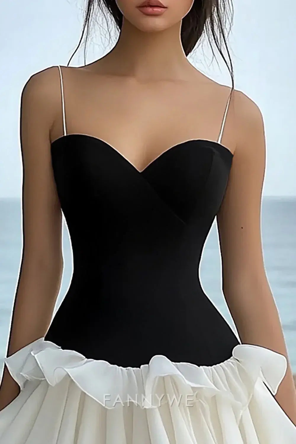 FannyWe Elegant Black and White Sweetheart Short Graduation Dress with Ruffles