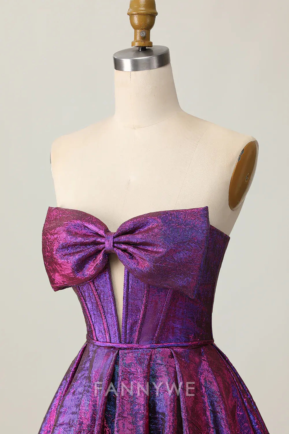 FannyWe Elegant Dark Purple Corset Strapless Metallic Short Homecoming Dress with Bow