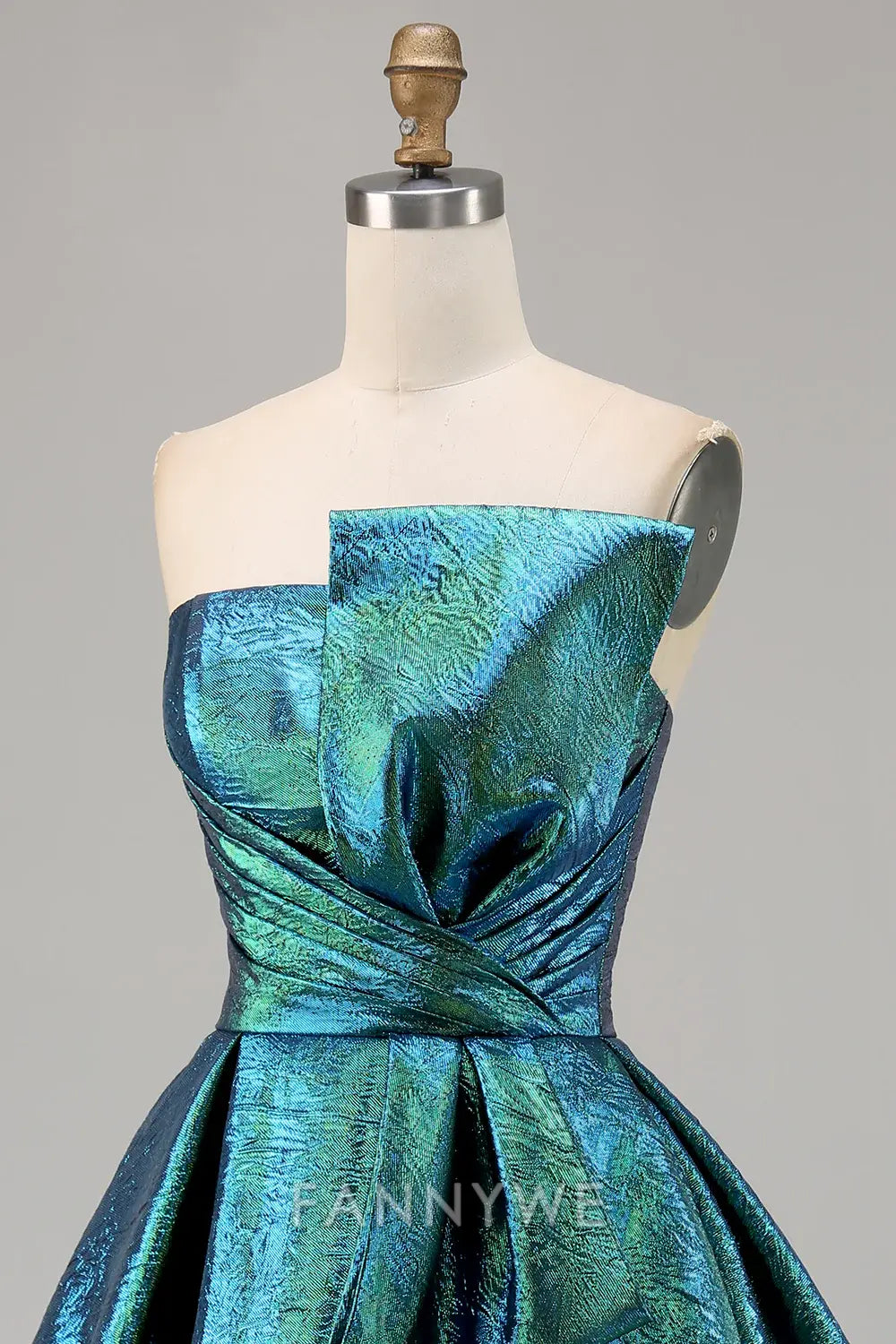 FannyWe Elegant Sparkly Peacock Green Metallic Strapless Short Homecoming Dress