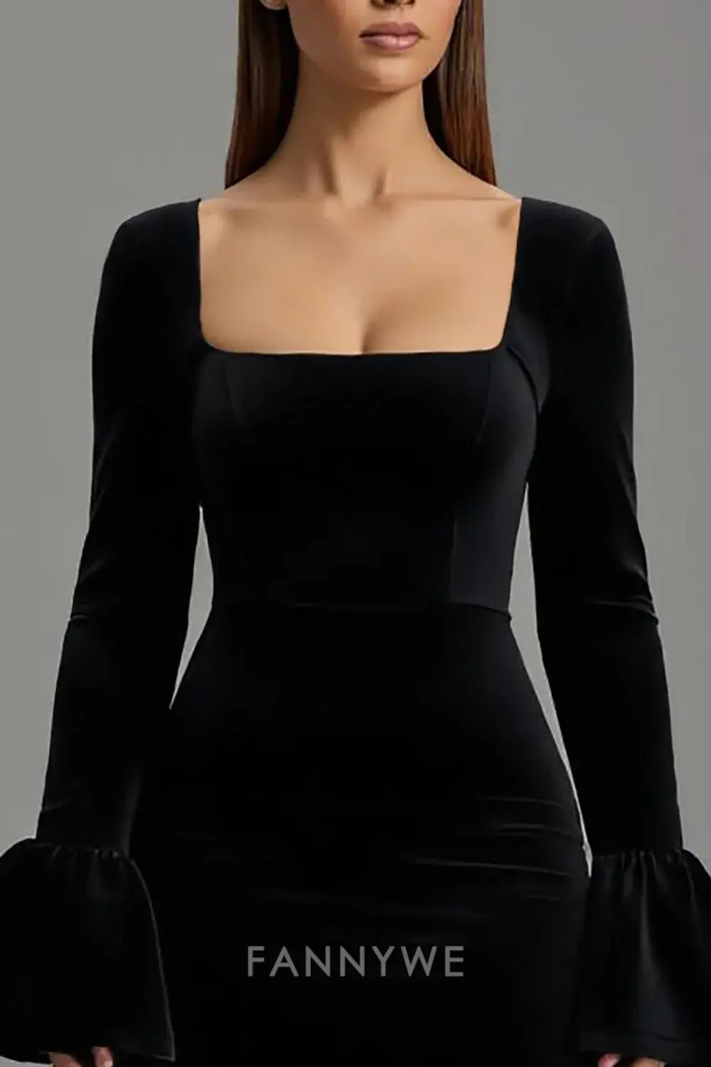 Vestido largo de fiesta FannyWe de terciopelo negro con escote cuadrado y mangas 