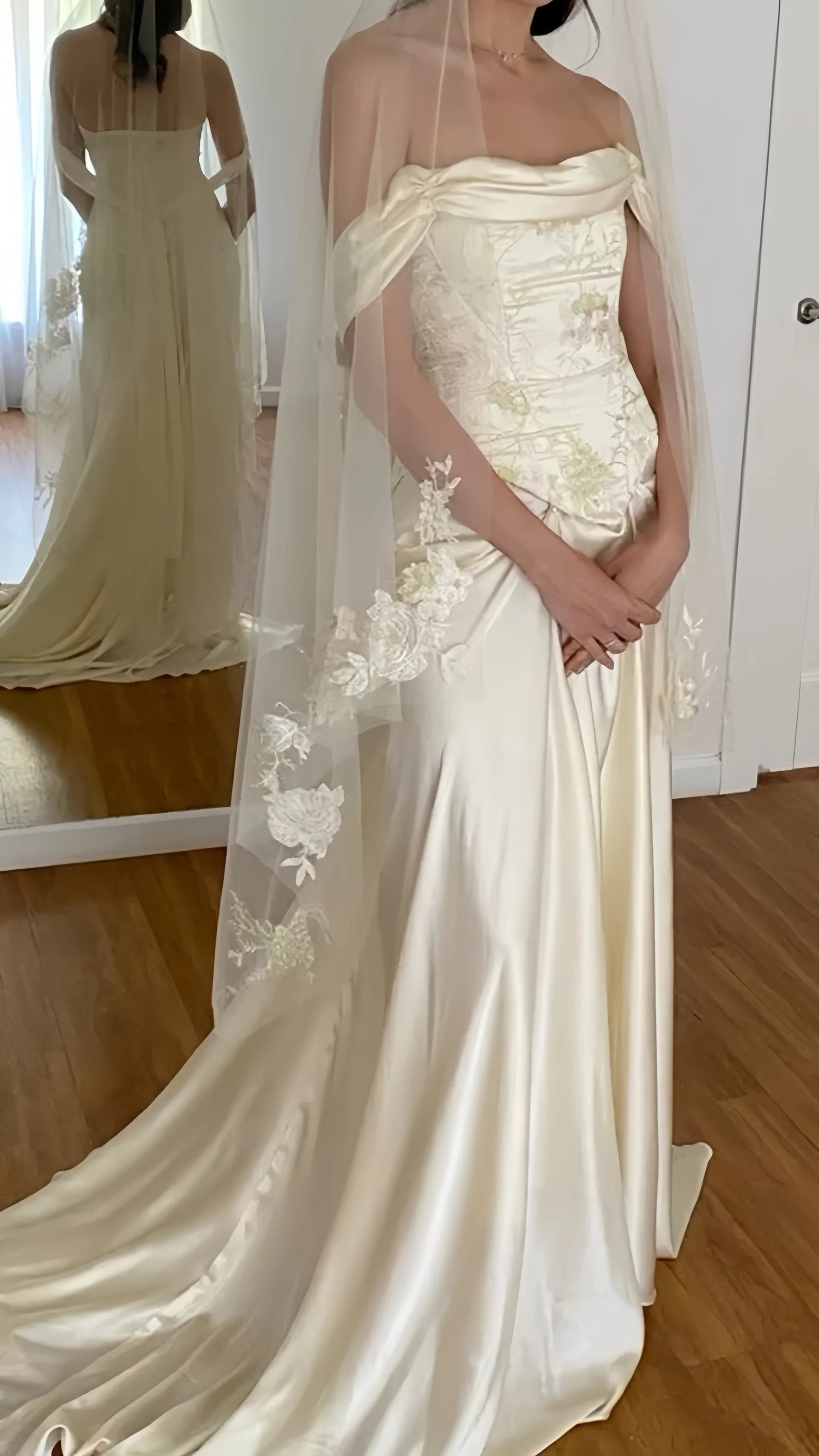Gorgeous Mermaid Off the Shoulder Cap Sleeve Sweep/Brush Train Wedding Dresses