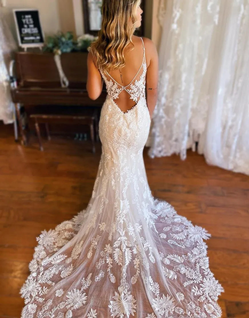 Gorgeous Mermaid Spaghetti Straps Key Hole Back Wedding Dress