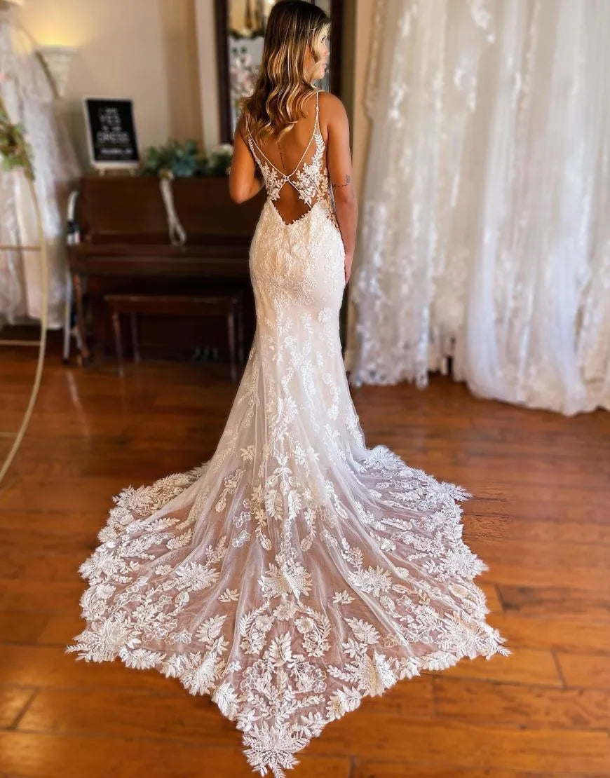 Gorgeous Mermaid Spaghetti Straps Key Hole Back Wedding Dress